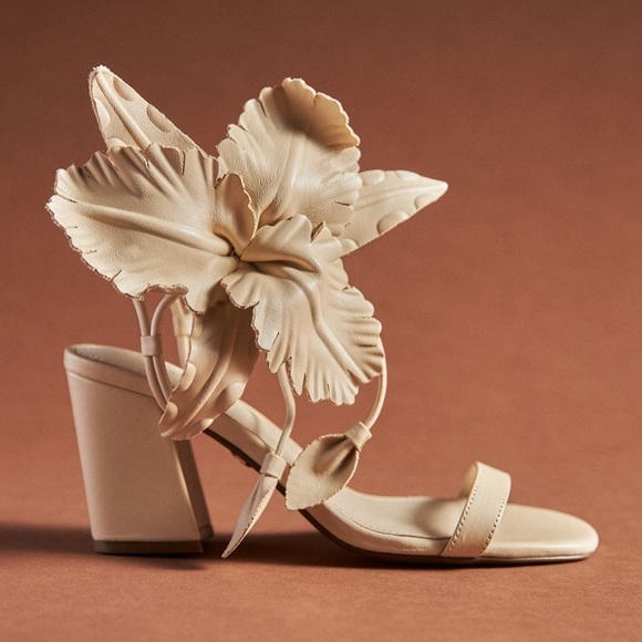 Anthropologie Cecelia New York Hibiscus Heels Neutral Beige 9.5